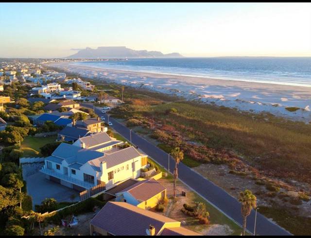 3 BEDROOM HOUSE FOR SALE IN MELKBOSSTRAND